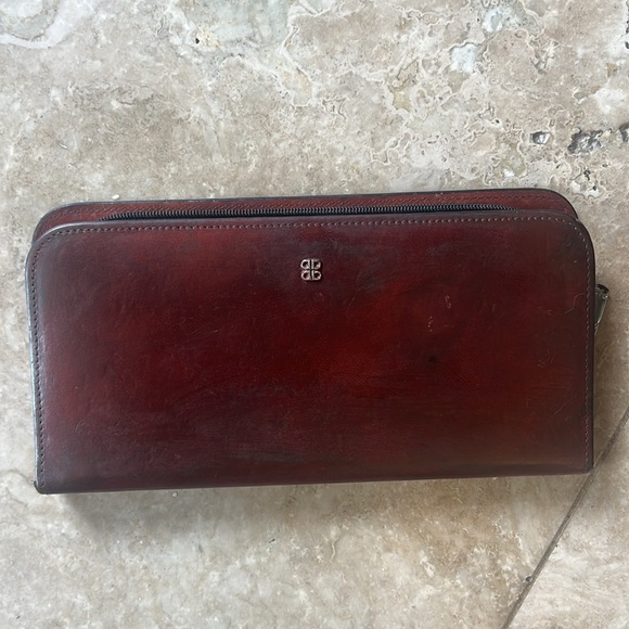 Bosca ladies, leather wallet, preowned good condition Brown snap closure/zipper - Picture 9 of 12